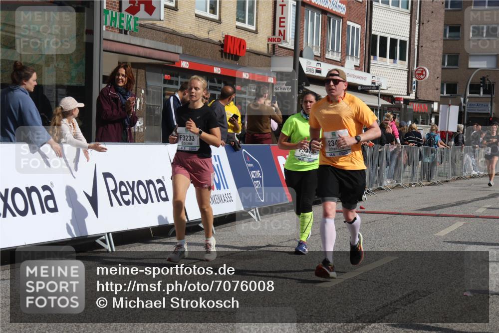 15.09.2024 - PSD Bank Halbmarathon Michael Strokosch http://msf.ph/oto/7076008 15.09.2024 12:16:34 Ziel 2342, 2396, 2911, 3097, 3140, 3233, 3474 meine-sportfotos.de