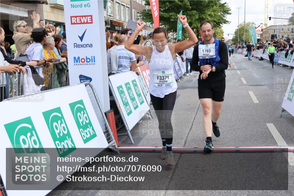 15.09.2024 - PSD Bank Halbmarathon Strokosch-Dieckow http://msf.ph/oto/7076090 15.09.2024 12:24:35 Ziel 1765, 1997, 2081, 2527, 3008, 3256, 3339, 3371, 3452, 3543 meine-sportfotos.de