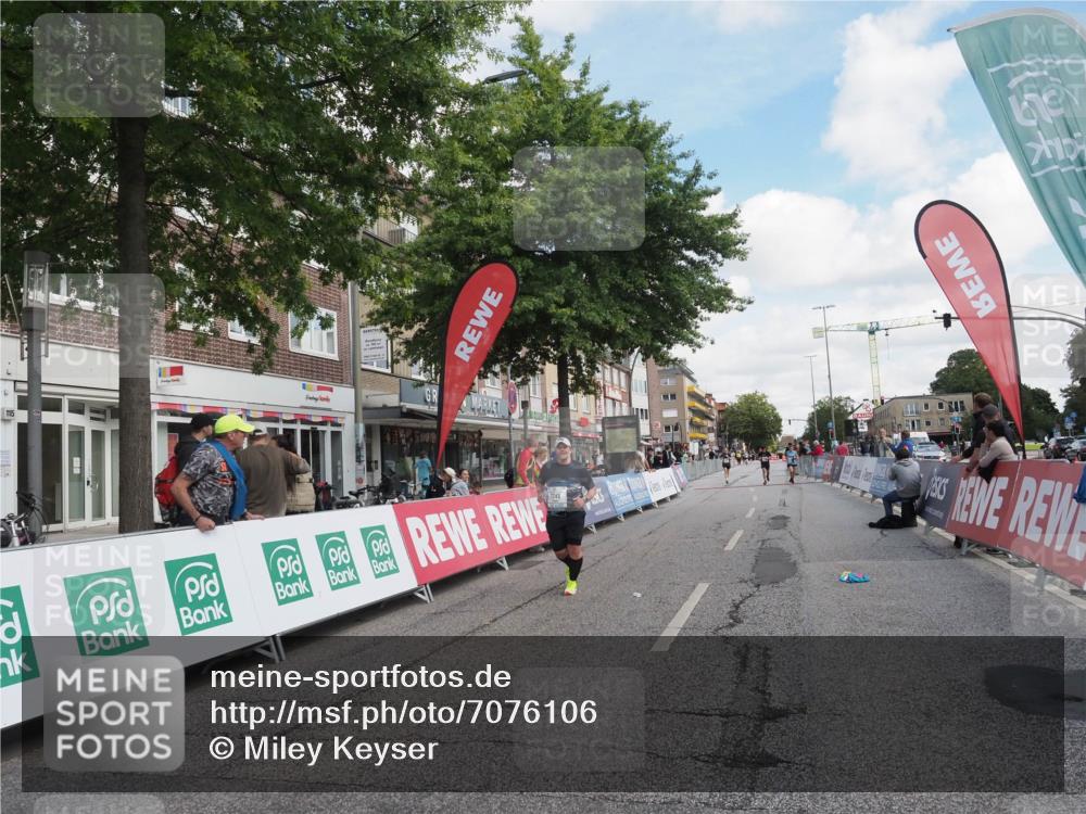 15.09.2024 - PSD Bank Halbmarathon Miley Keyser http://msf.ph/oto/7076106 15.09.2024 12:34:17 Ziel 2348, 3409 meine-sportfotos.de