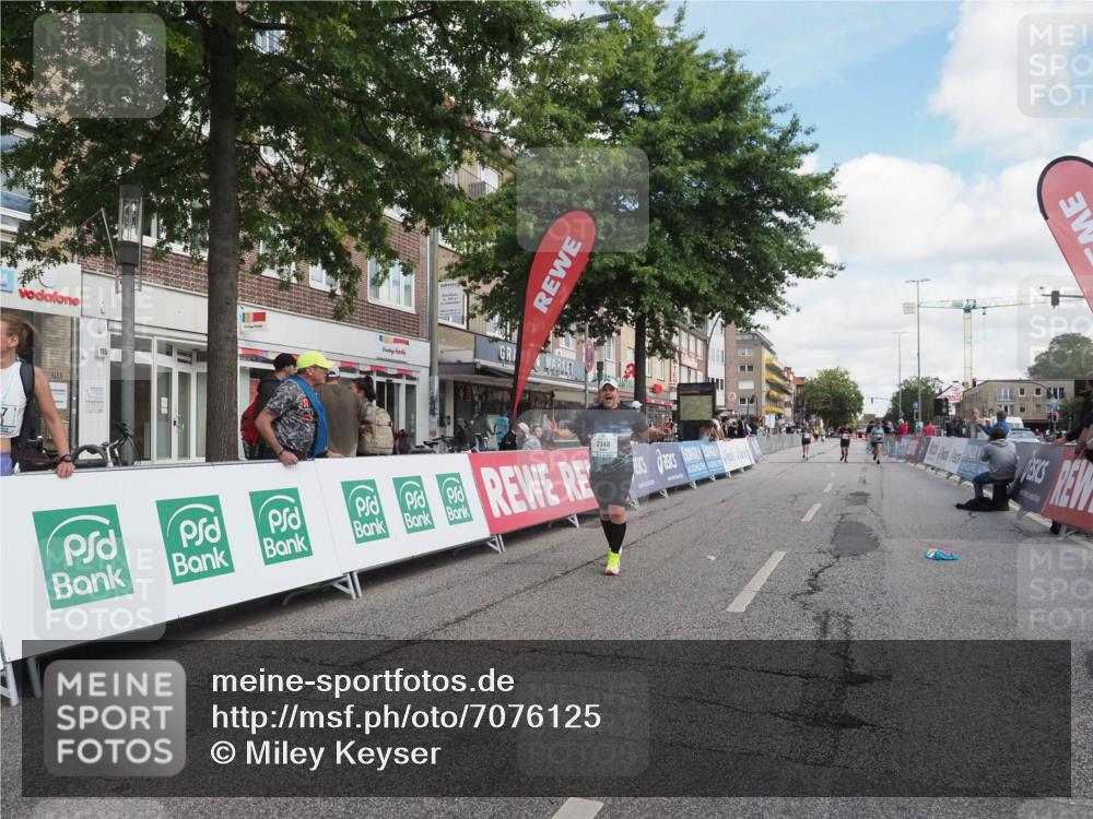 15.09.2024 - PSD Bank Halbmarathon Miley Keyser http://msf.ph/oto/7076125 15.09.2024 12:34:17 Ziel 2348, 3409 meine-sportfotos.de