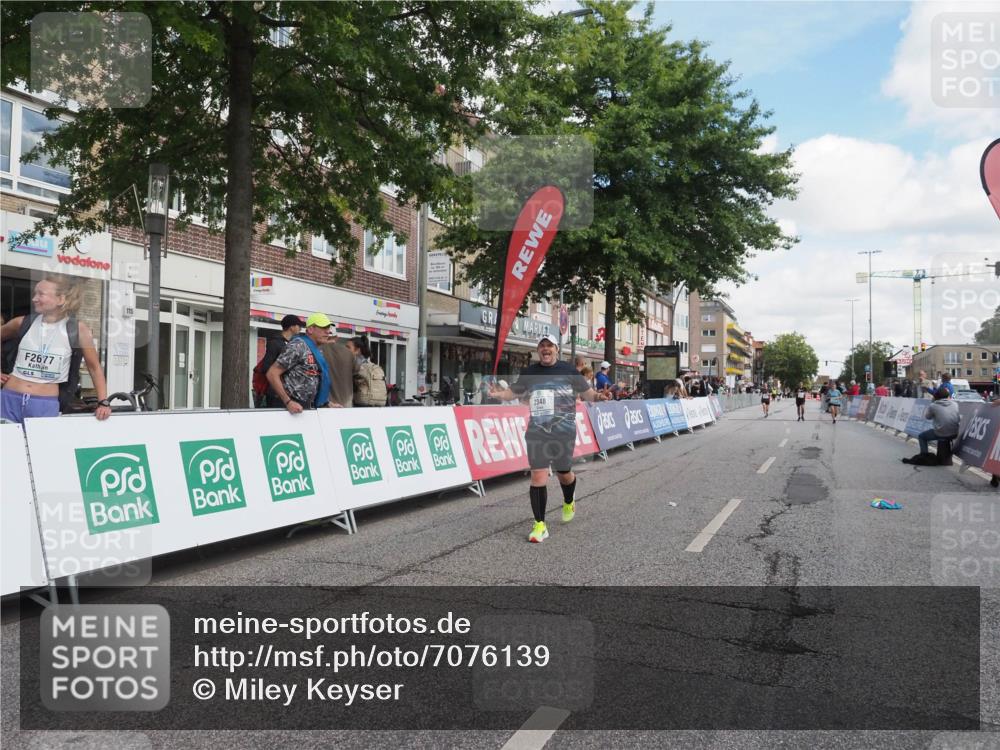 15.09.2024 - PSD Bank Halbmarathon Miley Keyser http://msf.ph/oto/7076139 15.09.2024 12:34:18 Ziel 2348, 3409 meine-sportfotos.de