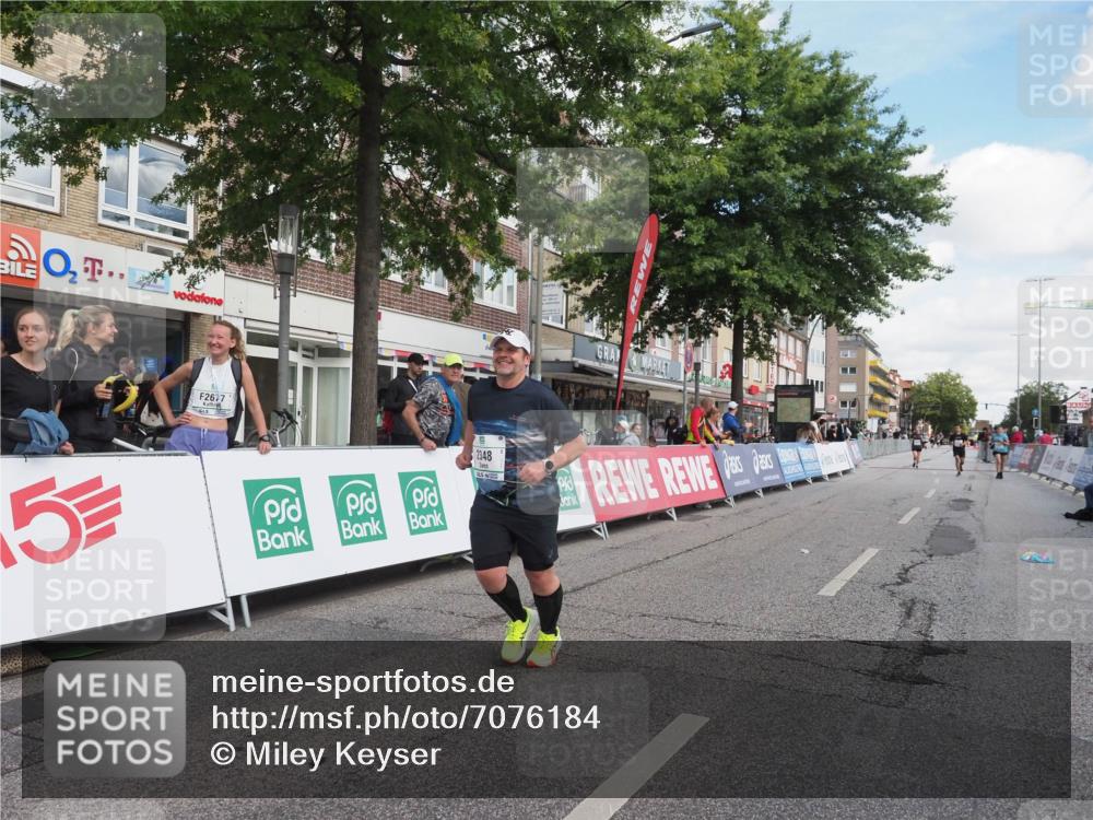 15.09.2024 - PSD Bank Halbmarathon Miley Keyser http://msf.ph/oto/7076184 15.09.2024 12:34:19 Ziel 2348, 3409 meine-sportfotos.de