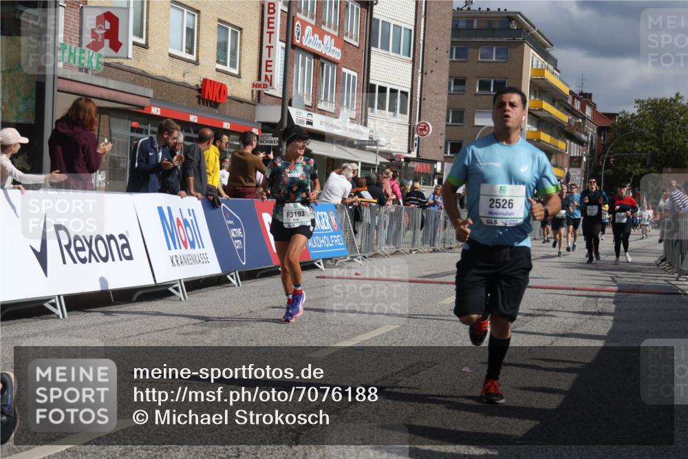 15.09.2024 - PSD Bank Halbmarathon Michael Strokosch http://msf.ph/oto/7076188 15.09.2024 12:16:48 Ziel 1157, 2117, 2270, 2277, 2396, 2526, 3102, 3109, 3118, 3140, 3193, 3493, 3494, 3558 meine-sportfotos.de