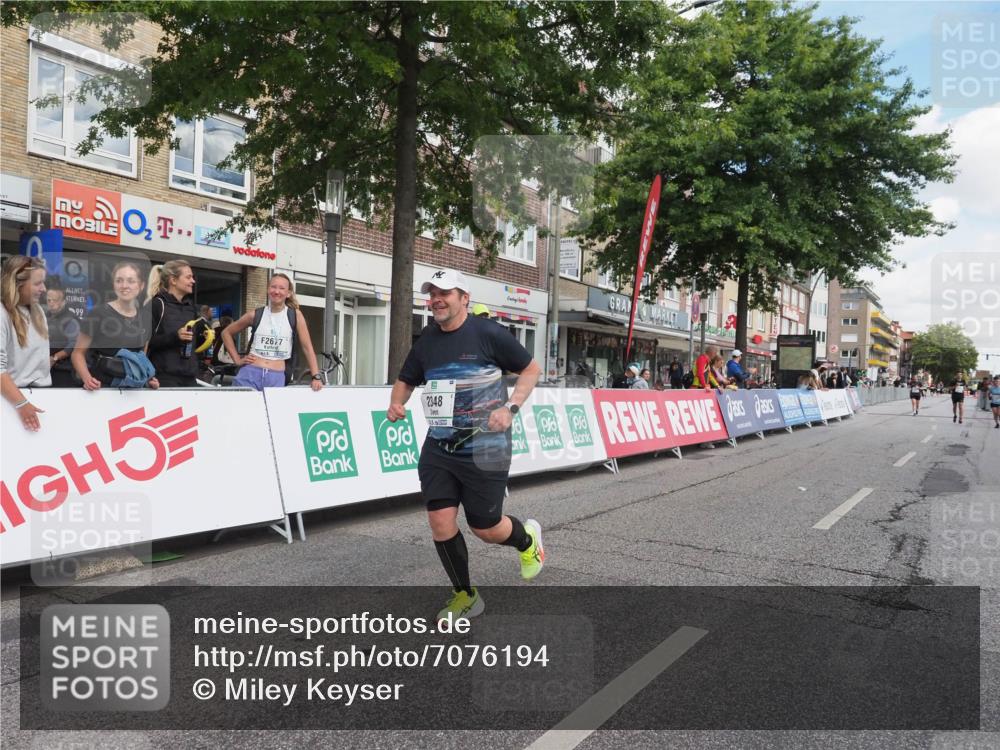 15.09.2024 - PSD Bank Halbmarathon Miley Keyser http://msf.ph/oto/7076194 15.09.2024 12:34:19 Ziel 2348, 3409 meine-sportfotos.de