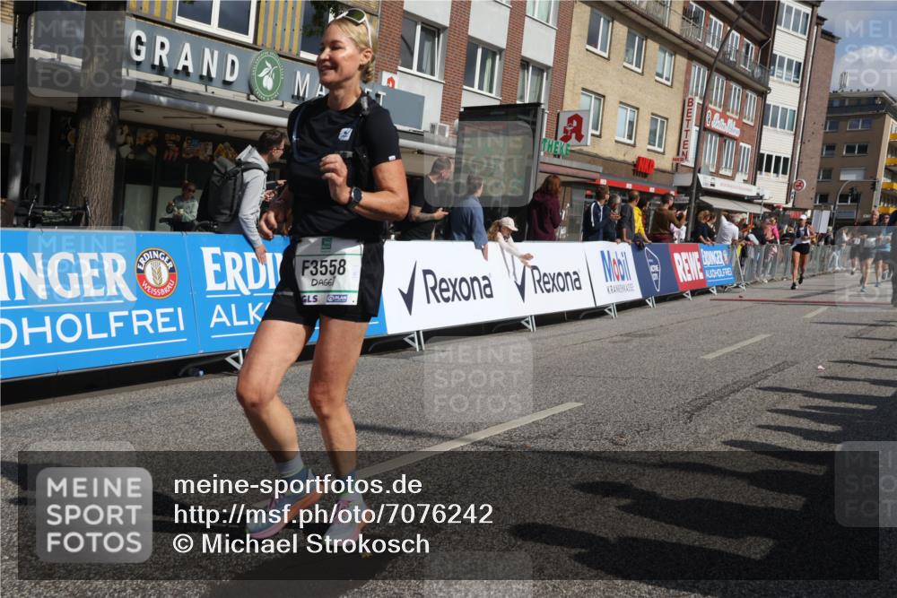 15.09.2024 - PSD Bank Halbmarathon Michael Strokosch http://msf.ph/oto/7076242 15.09.2024 12:16:51 Ziel 1157, 2117, 2270, 2277, 2526, 2969, 3102, 3109, 3118, 3140, 3193, 3493, 3494, 3558 meine-sportfotos.de