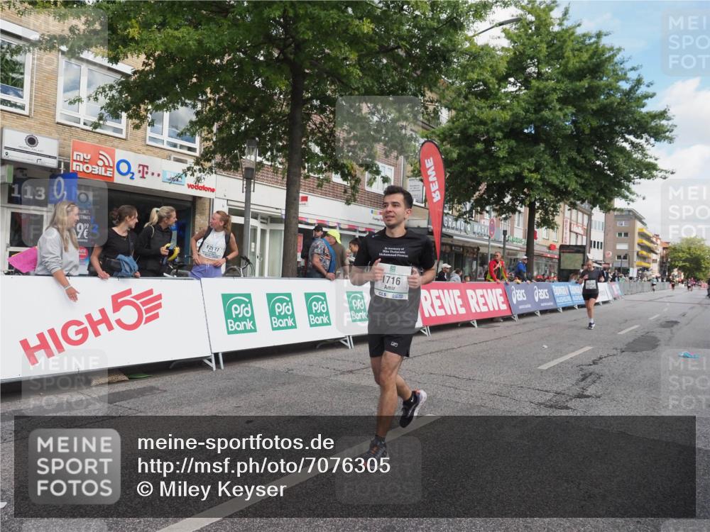 15.09.2024 - PSD Bank Halbmarathon Miley Keyser http://msf.ph/oto/7076305 15.09.2024 12:34:28 Ziel 1716, 2348, 3409 meine-sportfotos.de
