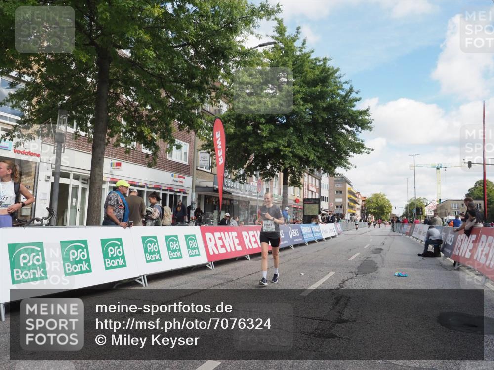 15.09.2024 - PSD Bank Halbmarathon Miley Keyser http://msf.ph/oto/7076324 15.09.2024 12:34:31 Ziel 1716, 2348, 2918, 3409 meine-sportfotos.de