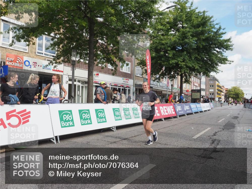 15.09.2024 - PSD Bank Halbmarathon Miley Keyser http://msf.ph/oto/7076364 15.09.2024 12:34:32 Ziel 1716, 2348, 2918, 3409 meine-sportfotos.de