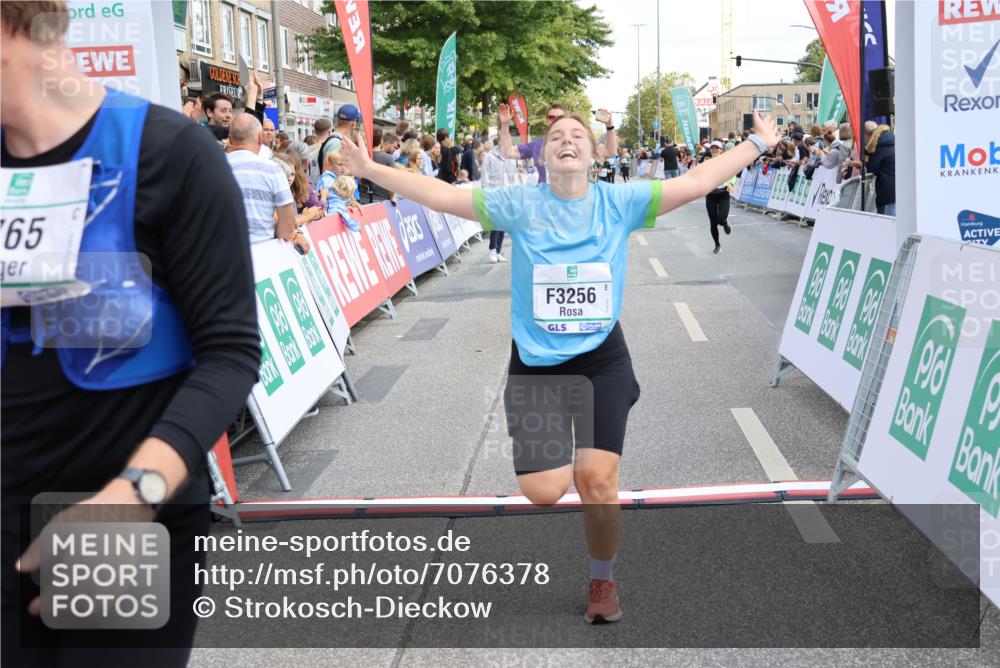 15.09.2024 - PSD Bank Halbmarathon Strokosch-Dieckow http://msf.ph/oto/7076378 15.09.2024 12:24:36 Ziel 1765, 1997, 2081, 2527, 3008, 3256, 3339, 3371, 3452, 3543 meine-sportfotos.de