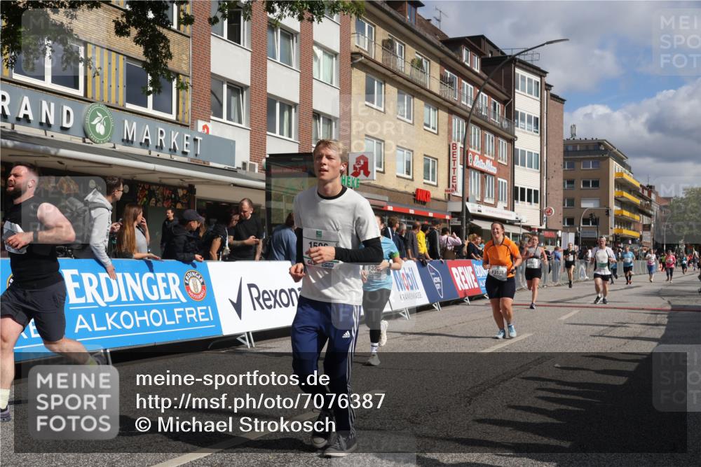 15.09.2024 - PSD Bank Halbmarathon Michael Strokosch http://msf.ph/oto/7076387 15.09.2024 12:17:04 Ziel 792, 1157, 1596, 2117, 2270, 2277, 2305, 2306, 2686, 2969, 3109, 3118, 3130, 3250, 3403, 3425, 3507 meine-sportfotos.de