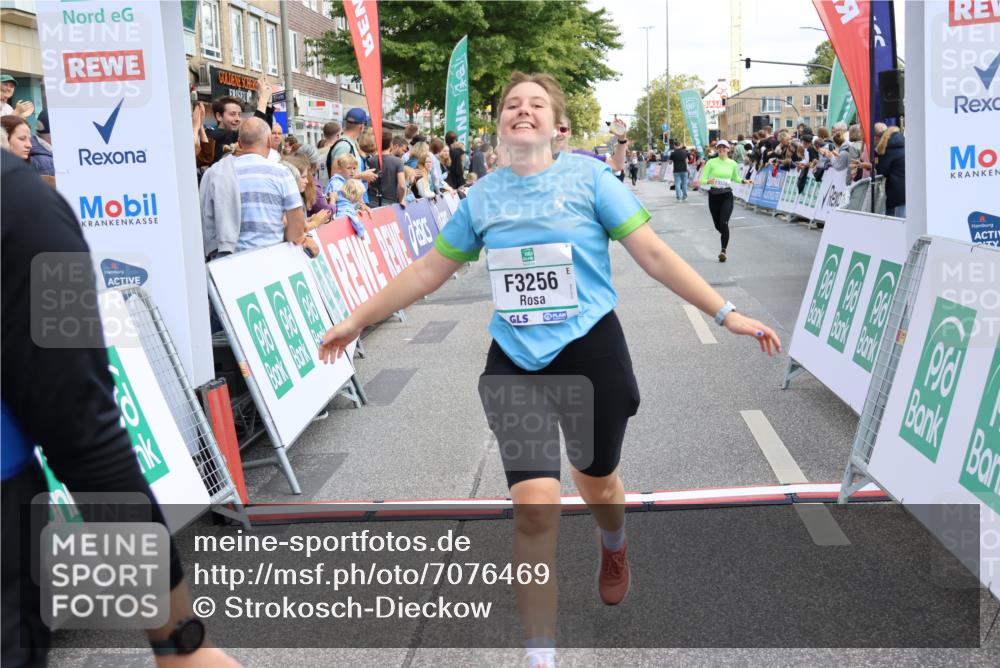 15.09.2024 - PSD Bank Halbmarathon Strokosch-Dieckow http://msf.ph/oto/7076469 15.09.2024 12:24:37 Ziel 1765, 1997, 2081, 2527, 3008, 3256, 3339, 3371, 3452, 3543 meine-sportfotos.de