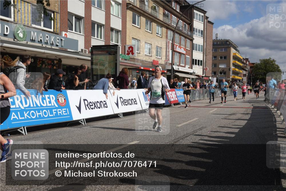 15.09.2024 - PSD Bank Halbmarathon Michael Strokosch http://msf.ph/oto/7076471 15.09.2024 12:17:08 Ziel 792, 1596, 2270, 2277, 2305, 2306, 2686, 2931, 2932, 2969, 3118, 3130, 3250, 3403, 3425, 3507 meine-sportfotos.de