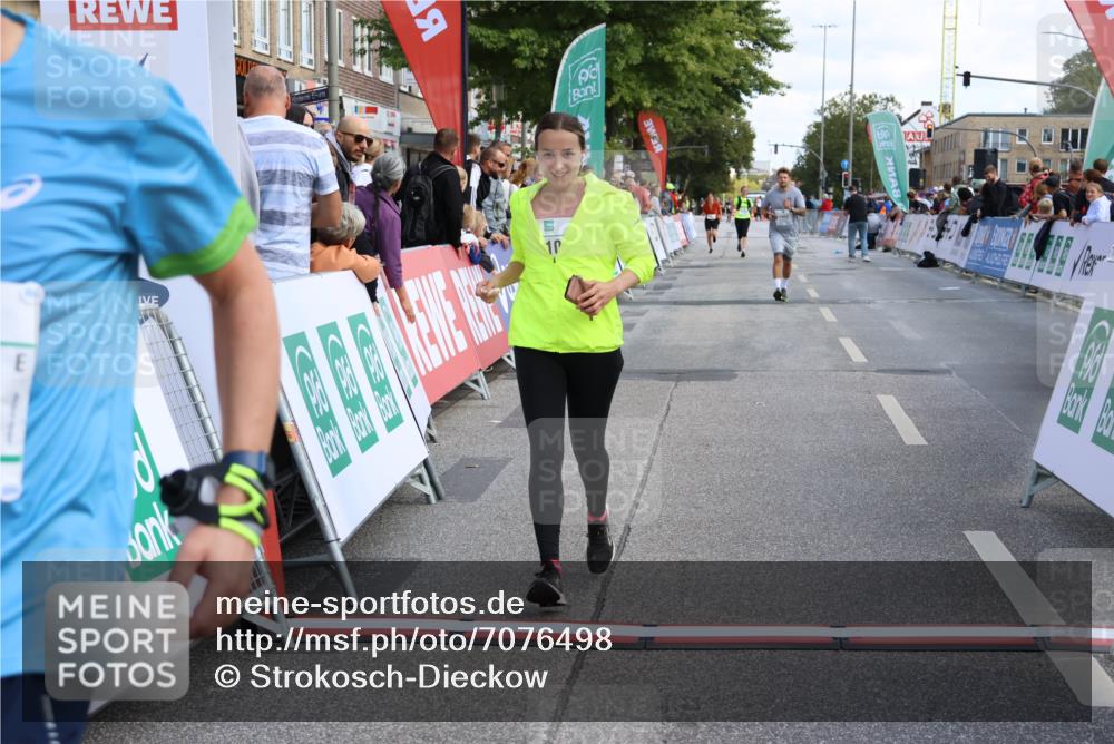 15.09.2024 - PSD Bank Halbmarathon Strokosch-Dieckow http://msf.ph/oto/7076498 15.09.2024 12:33:57 Ziel 1983, 2331, 3107 meine-sportfotos.de