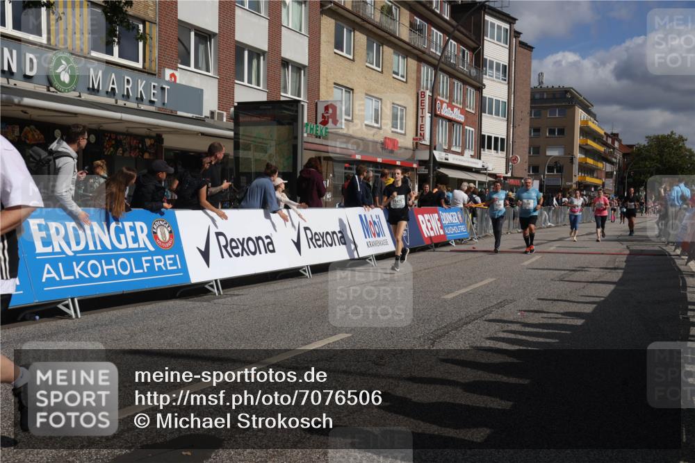 15.09.2024 - PSD Bank Halbmarathon Michael Strokosch http://msf.ph/oto/7076506 15.09.2024 12:17:10 Ziel 792, 1596, 2282, 2305, 2306, 2686, 2931, 2932, 2969, 3130, 3250, 3403, 3425, 3507 meine-sportfotos.de