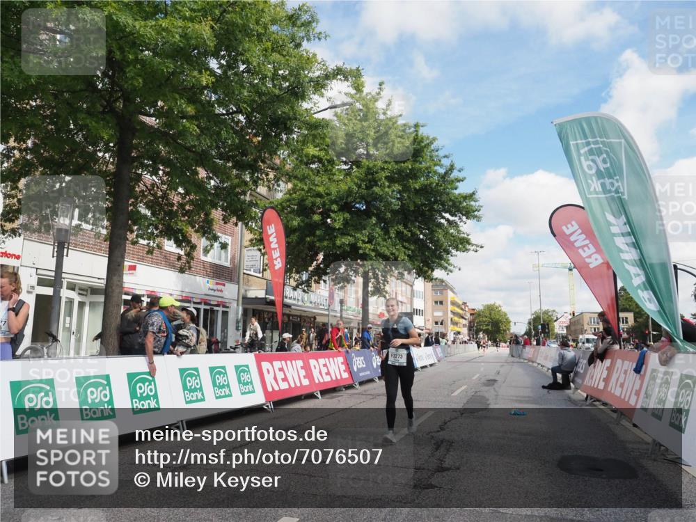 15.09.2024 - PSD Bank Halbmarathon Miley Keyser http://msf.ph/oto/7076507 15.09.2024 12:34:57 Ziel 2438, 2444, 3151, 3251, 3273, 3485 meine-sportfotos.de