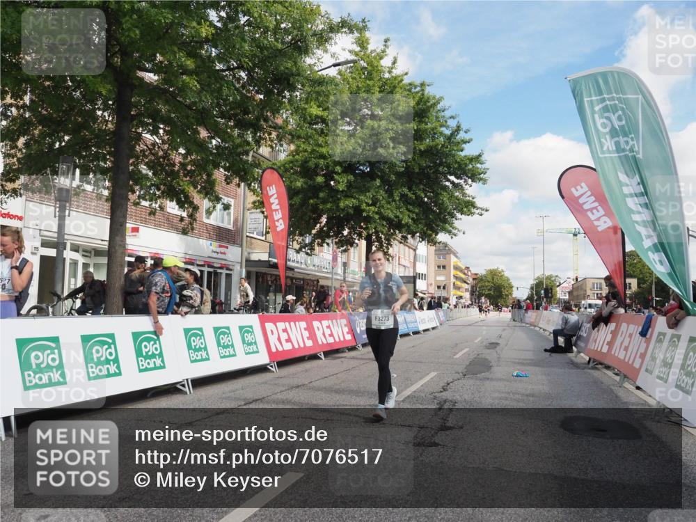 15.09.2024 - PSD Bank Halbmarathon Miley Keyser http://msf.ph/oto/7076517 15.09.2024 12:34:57 Ziel 2438, 2444, 3151, 3251, 3273, 3485 meine-sportfotos.de