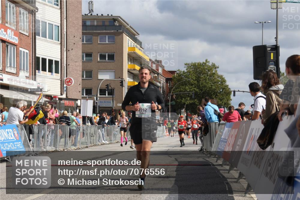 15.09.2024 - PSD Bank Halbmarathon Michael Strokosch http://msf.ph/oto/7076556 15.09.2024 12:17:17 Ziel 792, 2282, 2305, 2306, 2931, 2932, 3020, 3425, 3507 meine-sportfotos.de