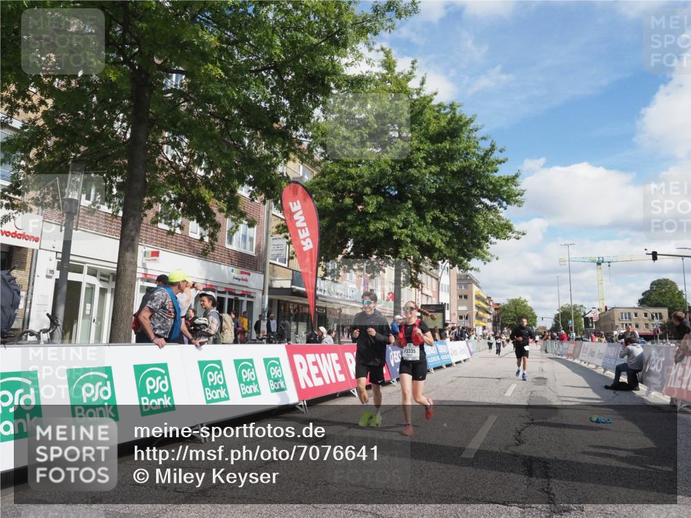 15.09.2024 - PSD Bank Halbmarathon Miley Keyser http://msf.ph/oto/7076641 15.09.2024 12:35:18 Ziel 2207, 2324, 2444, 3300, 3335, 3468 meine-sportfotos.de