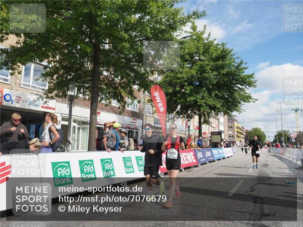 15.09.2024 - PSD Bank Halbmarathon Miley Keyser http://msf.ph/oto/7076679 15.09.2024 12:35:19 Ziel 2207, 2324, 2444, 3300, 3335, 3468 meine-sportfotos.de