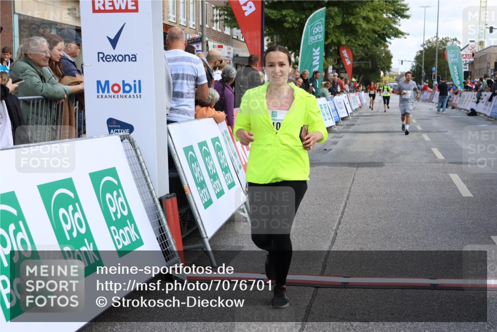 15.09.2024 - PSD Bank Halbmarathon Strokosch-Dieckow http://msf.ph/oto/7076701 15.09.2024 12:33:58 Ziel 1983, 2331, 3107 meine-sportfotos.de