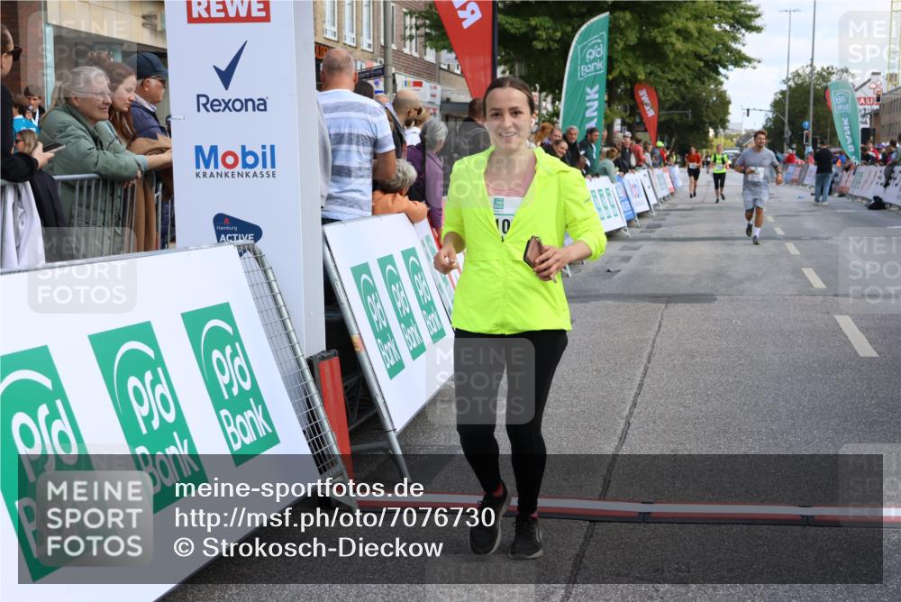 15.09.2024 - PSD Bank Halbmarathon Strokosch-Dieckow http://msf.ph/oto/7076730 15.09.2024 12:33:58 Ziel 1983, 2331, 3107 meine-sportfotos.de