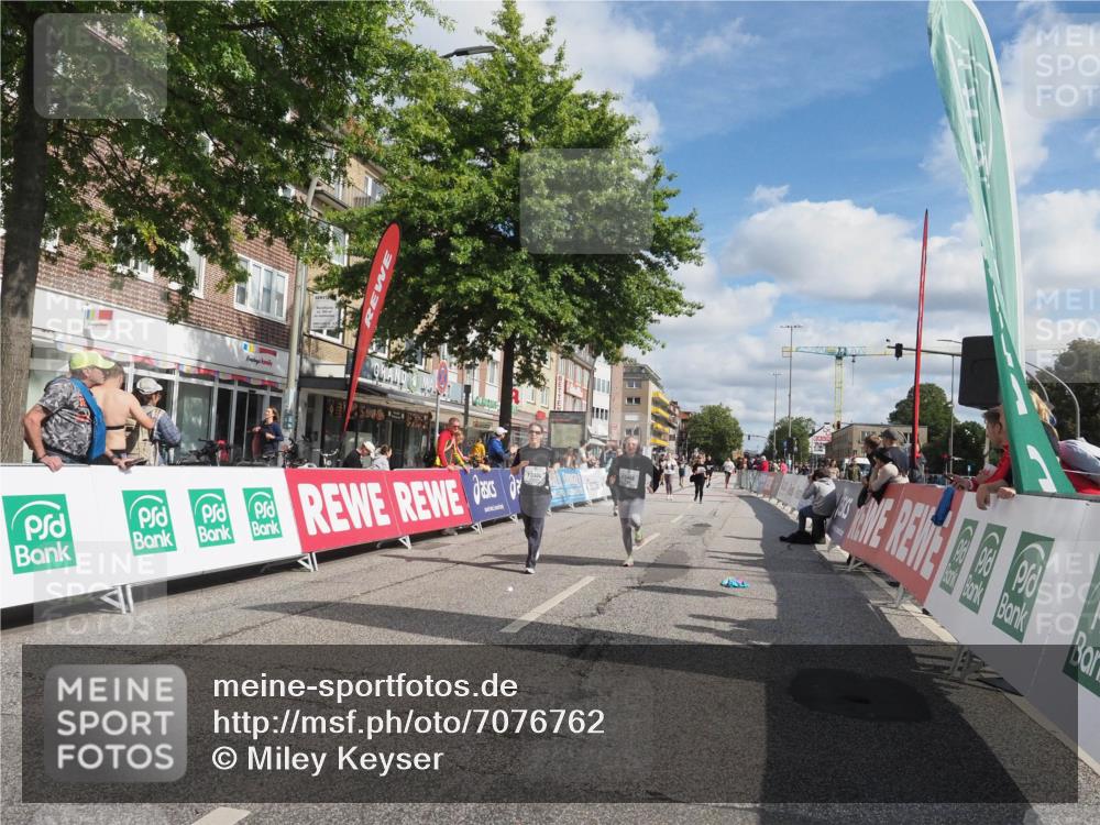15.09.2024 - PSD Bank Halbmarathon Miley Keyser http://msf.ph/oto/7076762 15.09.2024 12:35:28 Ziel 2207, 2324, 3071, 3178, 3300, 3329, 3335, 3468 meine-sportfotos.de