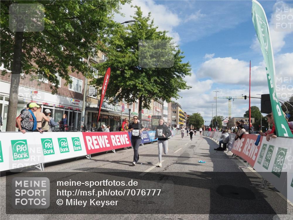 15.09.2024 - PSD Bank Halbmarathon Miley Keyser http://msf.ph/oto/7076777 15.09.2024 12:35:28 Ziel 2207, 2324, 3071, 3178, 3300, 3329, 3335, 3468 meine-sportfotos.de