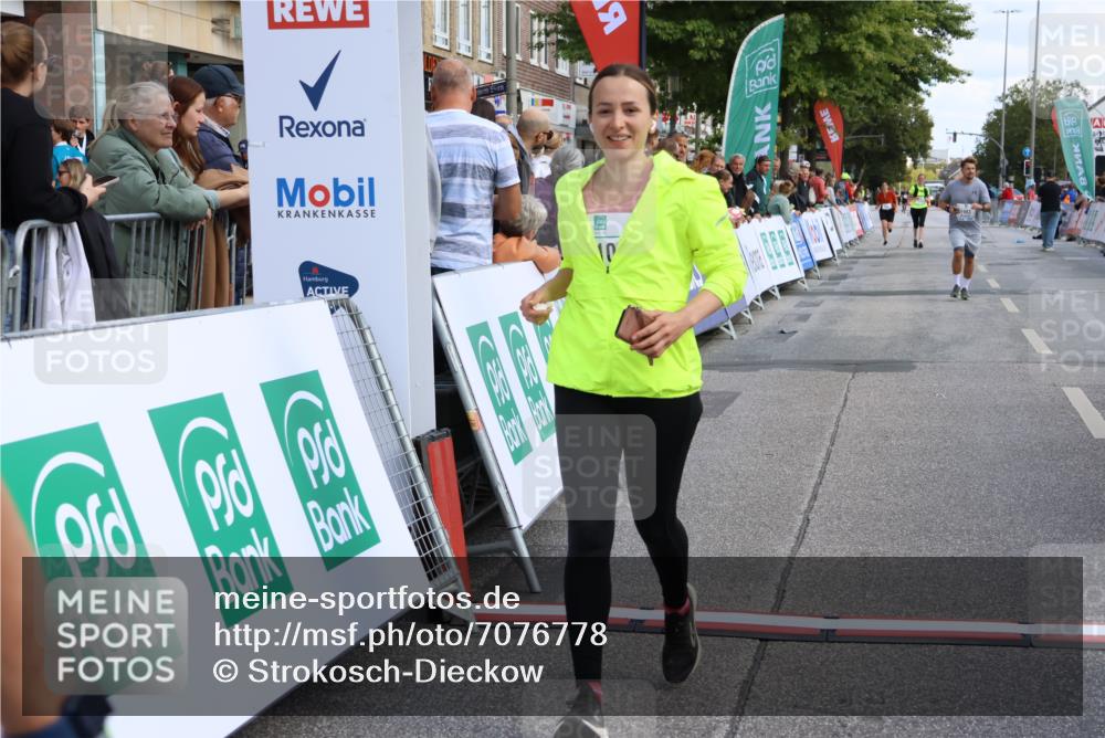 15.09.2024 - PSD Bank Halbmarathon Strokosch-Dieckow http://msf.ph/oto/7076778 15.09.2024 12:33:58 Ziel 1983, 2331, 3107 meine-sportfotos.de