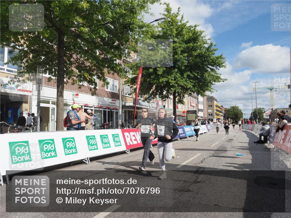 15.09.2024 - PSD Bank Halbmarathon Miley Keyser http://msf.ph/oto/7076796 15.09.2024 12:35:29 Ziel 2207, 2324, 3071, 3178, 3300, 3329, 3335, 3468 meine-sportfotos.de