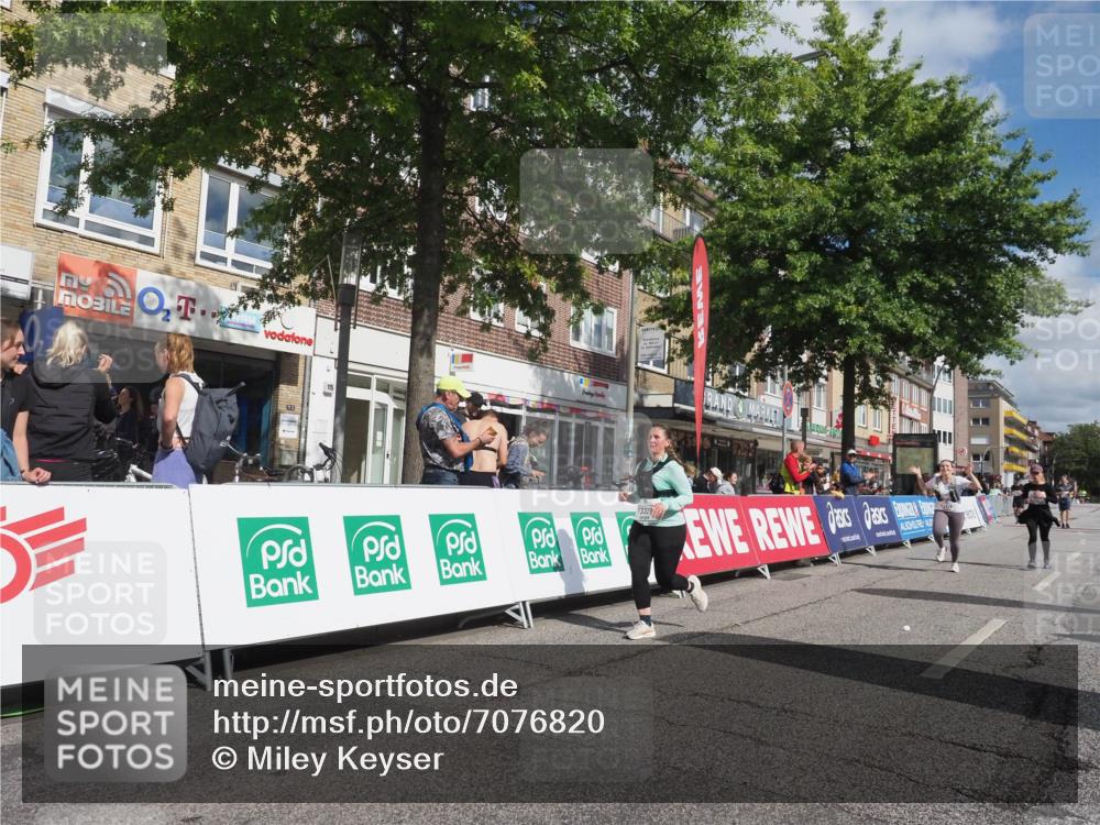 15.09.2024 - PSD Bank Halbmarathon Miley Keyser http://msf.ph/oto/7076820 15.09.2024 12:35:32 Ziel 1504, 2207, 2286, 2324, 3071, 3178, 3300, 3329, 3335, 3468 meine-sportfotos.de
