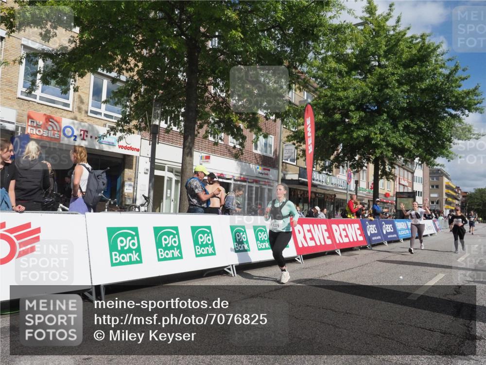 15.09.2024 - PSD Bank Halbmarathon Miley Keyser http://msf.ph/oto/7076825 15.09.2024 12:35:32 Ziel 1504, 2207, 2286, 2324, 3071, 3178, 3300, 3329, 3335, 3468 meine-sportfotos.de