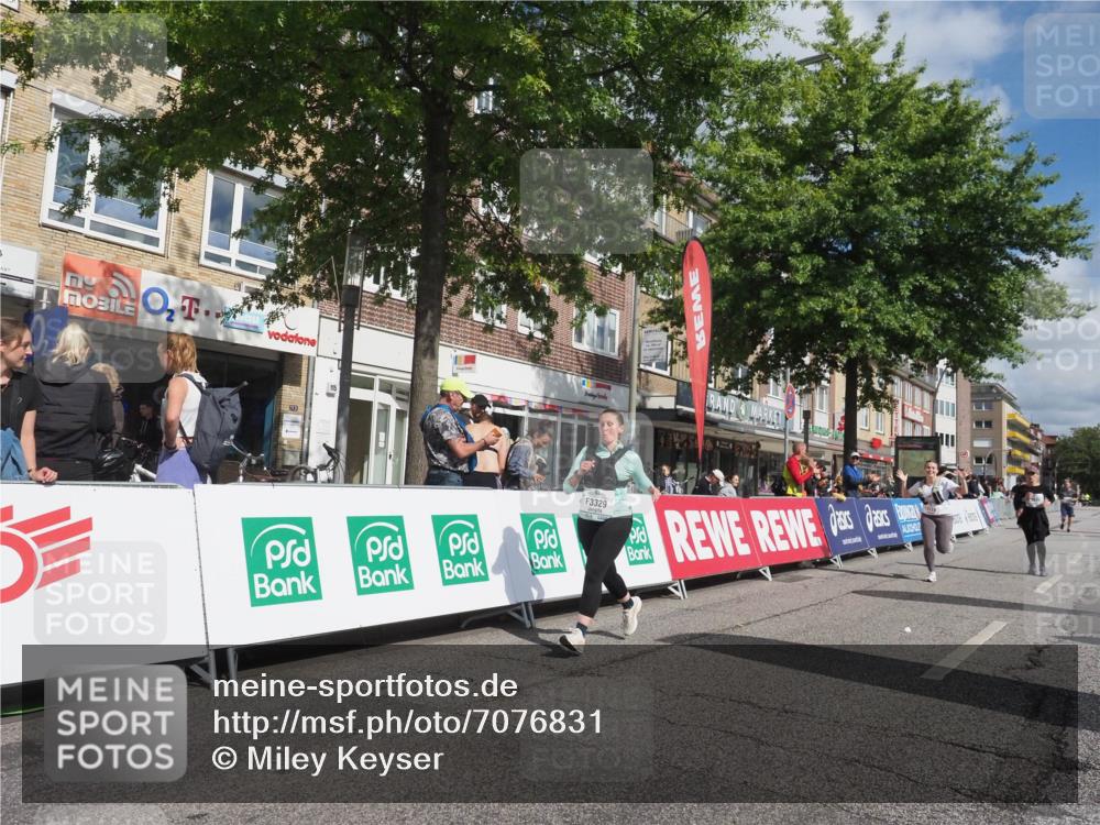 15.09.2024 - PSD Bank Halbmarathon Miley Keyser http://msf.ph/oto/7076831 15.09.2024 12:35:32 Ziel 1504, 2207, 2286, 2324, 3071, 3178, 3300, 3329, 3335, 3468 meine-sportfotos.de