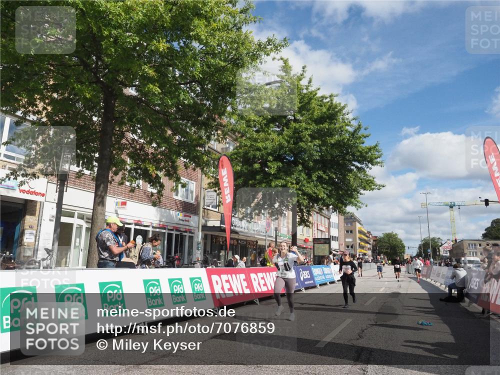 15.09.2024 - PSD Bank Halbmarathon Miley Keyser http://msf.ph/oto/7076859 15.09.2024 12:35:33 Ziel 1504, 2207, 2286, 2324, 3071, 3178, 3300, 3329, 3335, 3468 meine-sportfotos.de