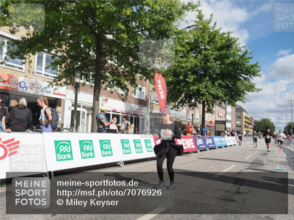 15.09.2024 - PSD Bank Halbmarathon Miley Keyser http://msf.ph/oto/7076926 15.09.2024 12:35:36 Ziel 1504, 2207, 2257, 2286, 3071, 3178, 3300, 3329, 3468 meine-sportfotos.de