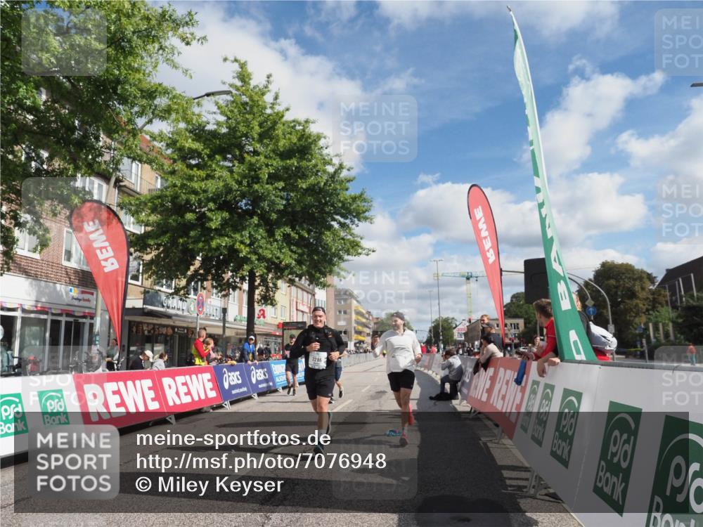 15.09.2024 - PSD Bank Halbmarathon Miley Keyser http://msf.ph/oto/7076948 15.09.2024 12:35:39 Ziel 1504, 1895, 2257, 2286, 3071, 3178, 3300, 3329, 3468 meine-sportfotos.de