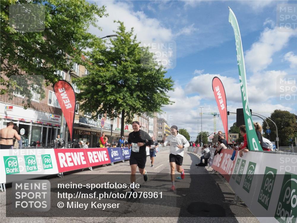 15.09.2024 - PSD Bank Halbmarathon Miley Keyser http://msf.ph/oto/7076961 15.09.2024 12:35:40 Ziel 1504, 1895, 2257, 2286, 3071, 3178, 3300, 3329, 3468 meine-sportfotos.de