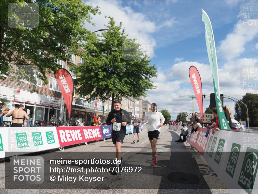 15.09.2024 - PSD Bank Halbmarathon Miley Keyser http://msf.ph/oto/7076972 15.09.2024 12:35:40 Ziel 1504, 1895, 2257, 2286, 3071, 3178, 3300, 3329, 3468 meine-sportfotos.de