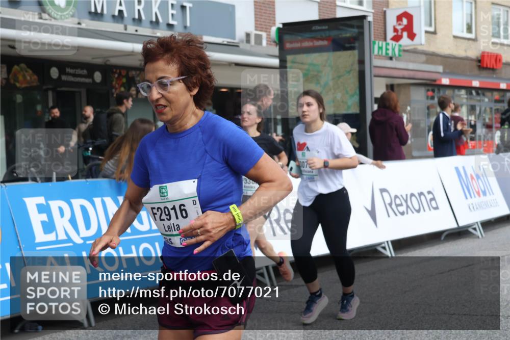15.09.2024 - PSD Bank Halbmarathon Michael Strokosch http://msf.ph/oto/7077021 15.09.2024 12:17:59 Ziel 789, 1959, 2298, 2424, 2762, 2916, 2971, 2991, 3070, 3074, 3084, 3137, 3208, 3382, 3498 meine-sportfotos.de