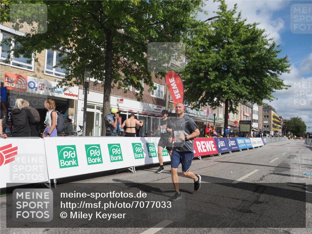 15.09.2024 - PSD Bank Halbmarathon Miley Keyser http://msf.ph/oto/7077033 15.09.2024 12:35:43 Ziel 1504, 1895, 2257, 2286, 3071, 3178, 3329 meine-sportfotos.de