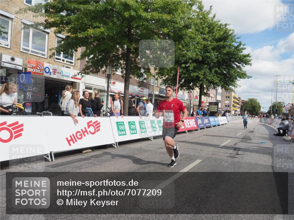 15.09.2024 - PSD Bank Halbmarathon Miley Keyser http://msf.ph/oto/7077209 15.09.2024 12:36:58 Ziel 2317, 3411 meine-sportfotos.de