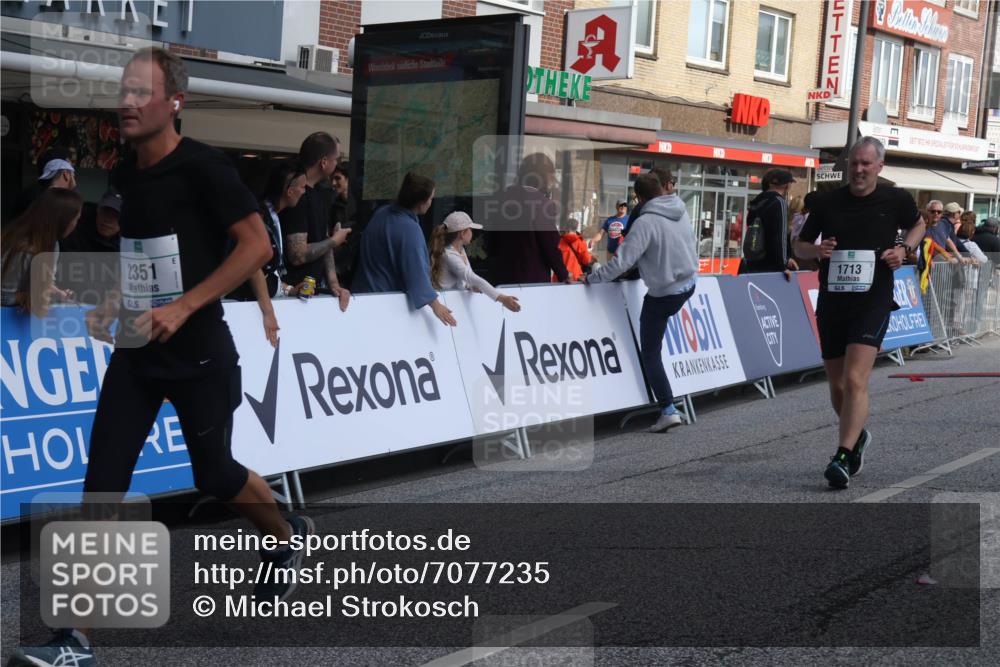 15.09.2024 - PSD Bank Halbmarathon Michael Strokosch http://msf.ph/oto/7077235 15.09.2024 12:18:17 Ziel 1713, 2085, 2154, 2351, 3048, 3064, 3095, 3136 meine-sportfotos.de