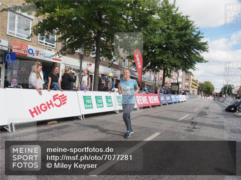 15.09.2024 - PSD Bank Halbmarathon Miley Keyser http://msf.ph/oto/7077281 15.09.2024 12:37:05 Ziel 2317, 3351 meine-sportfotos.de