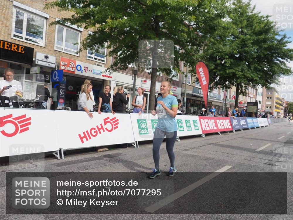 15.09.2024 - PSD Bank Halbmarathon Miley Keyser http://msf.ph/oto/7077295 15.09.2024 12:37:06 Ziel 2317, 3351 meine-sportfotos.de
