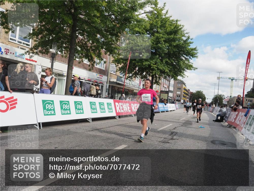 15.09.2024 - PSD Bank Halbmarathon Miley Keyser http://msf.ph/oto/7077472 15.09.2024 12:37:41 Ziel 2381, 2398, 2432, 2742, 2761, 3386, 3441, 3481 meine-sportfotos.de