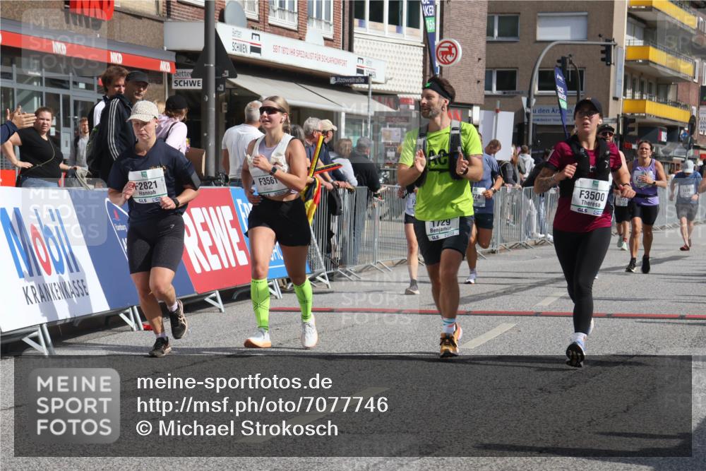 15.09.2024 - PSD Bank Halbmarathon Michael Strokosch http://msf.ph/oto/7077746 15.09.2024 12:18:57 Ziel 1728, 1729, 2149, 2412, 2821, 3106, 3258, 3419, 3446, 3447, 3500, 3561 meine-sportfotos.de
