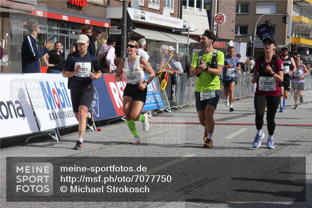 15.09.2024 - PSD Bank Halbmarathon Michael Strokosch http://msf.ph/oto/7077750 15.09.2024 12:18:58 Ziel 1728, 1729, 2149, 2412, 2821, 3106, 3258, 3419, 3446, 3447, 3500, 3561 meine-sportfotos.de