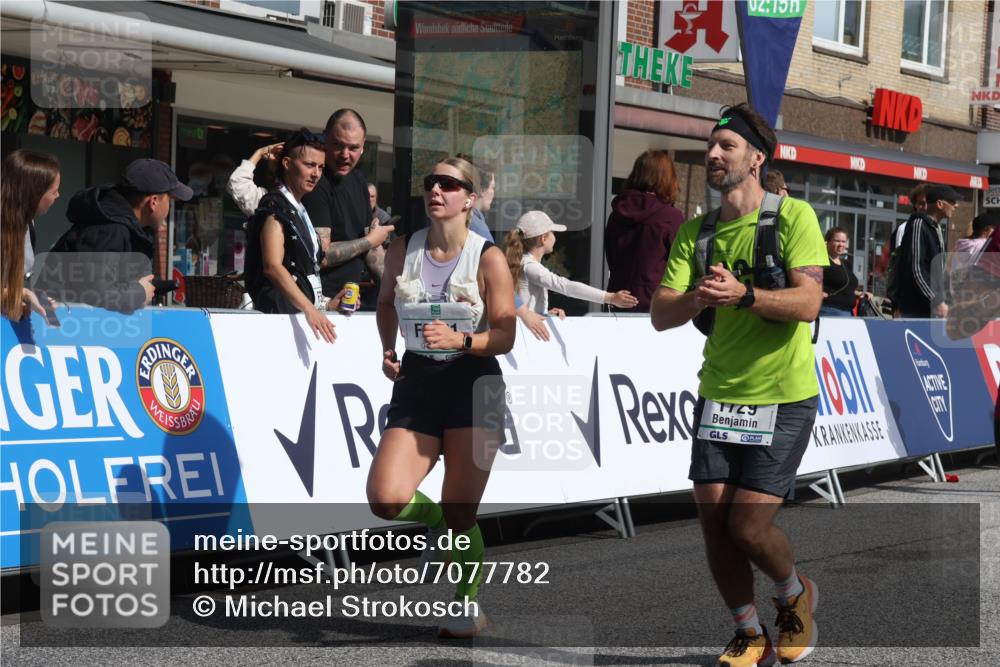 15.09.2024 - PSD Bank Halbmarathon Michael Strokosch http://msf.ph/oto/7077782 15.09.2024 12:18:59 Ziel 1728, 1729, 2149, 2412, 2821, 3106, 3258, 3419, 3446, 3447, 3500, 3561 meine-sportfotos.de