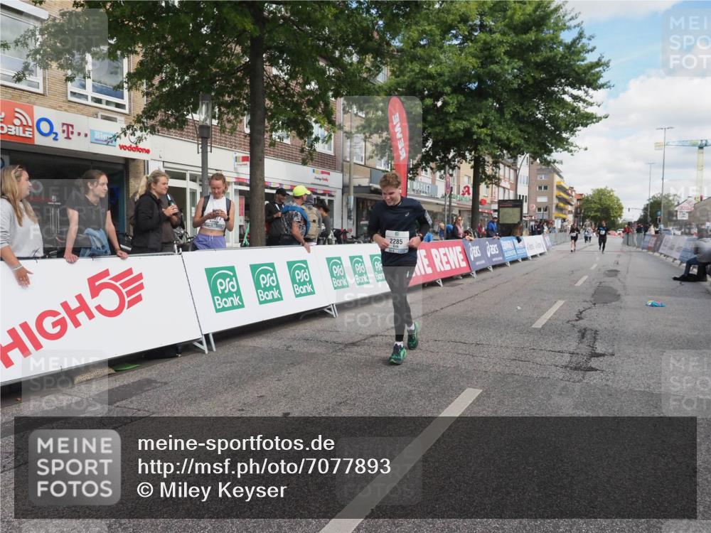 15.09.2024 - PSD Bank Halbmarathon Miley Keyser http://msf.ph/oto/7077893 15.09.2024 12:38:41 Ziel 2285, 3123 meine-sportfotos.de