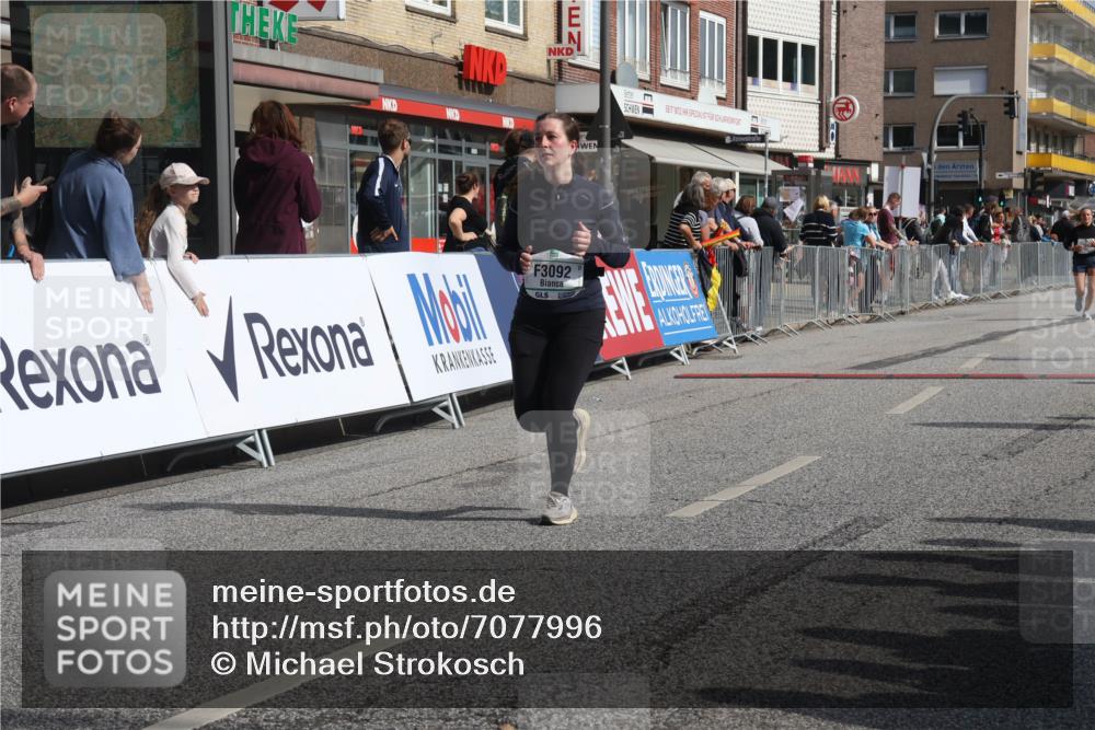 15.09.2024 - PSD Bank Halbmarathon Michael Strokosch http://msf.ph/oto/7077996 15.09.2024 12:19:21 Ziel 1613, 2867, 3092, 3373 meine-sportfotos.de