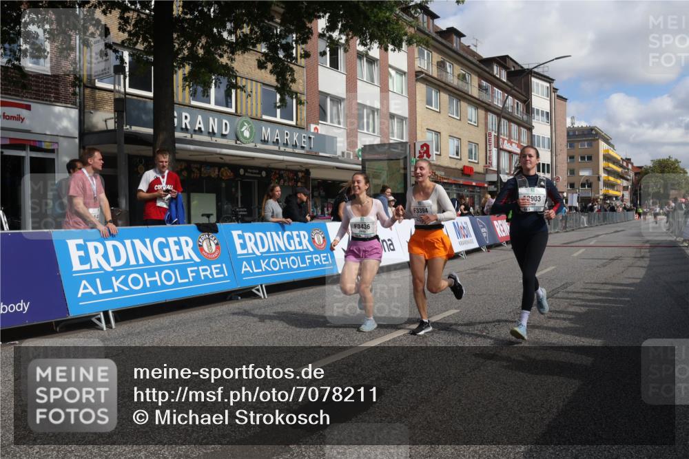 15.09.2024 - PSD Bank Halbmarathon Michael Strokosch http://msf.ph/oto/7078211 15.09.2024 12:19:46 Ziel 2025, 2903, 3394, 3436 meine-sportfotos.de